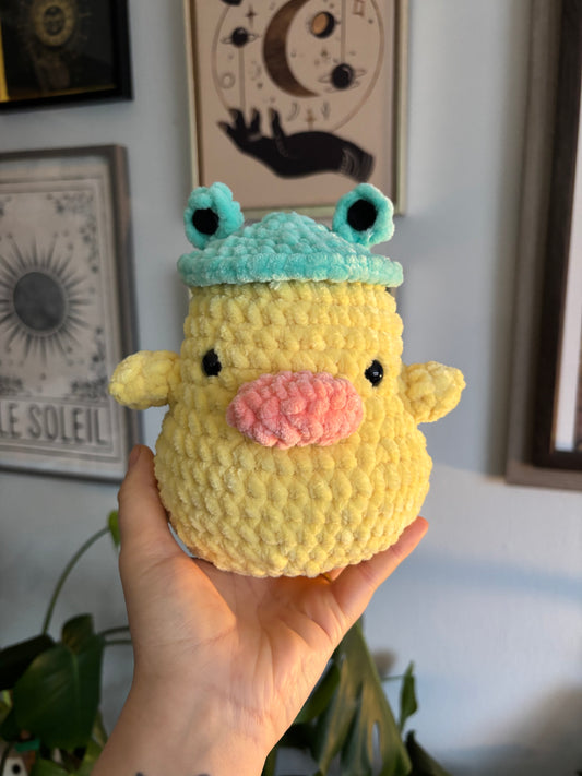 Chunky duck w frog hat